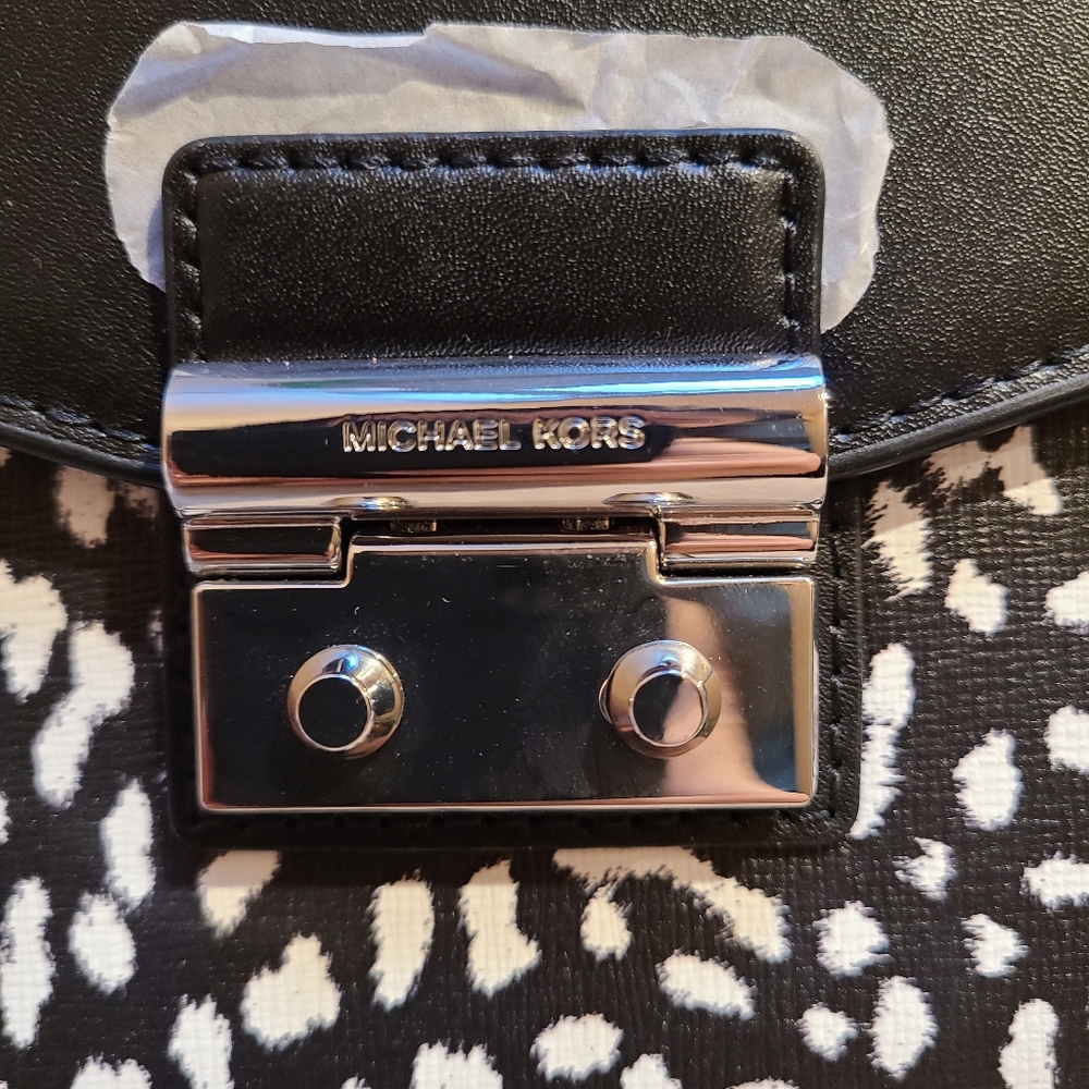 Michael Kors Sloan Crossbody Satchel - Picture 5 of 11